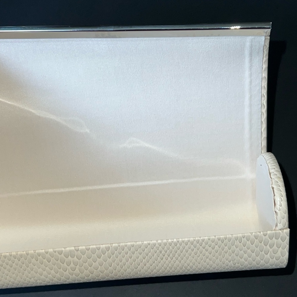 Jimmy Choo Snakeskin Domed Sunglass Eyeglass Case - Picture 3 of 3
